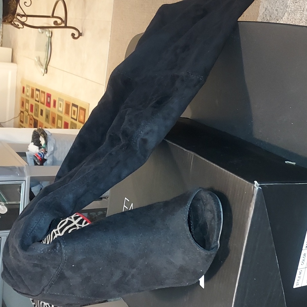 Morris 58 size 7 black